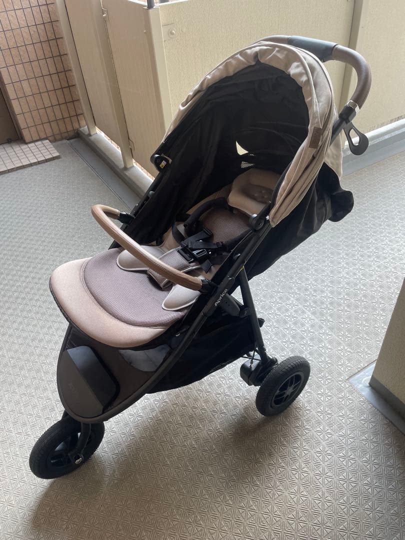 アップリカ　スムーヴプレシャスAB　ベビーカー