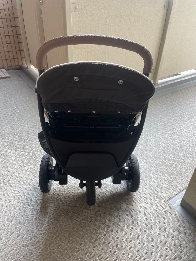 アップリカ　スムーヴプレシャスAB　ベビーカー