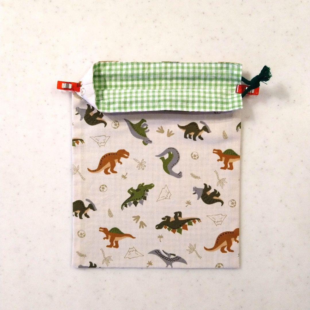 No.2225　お弁当袋(ボタン付き)、巾着袋(片ひも)、ランチマット　3点×4