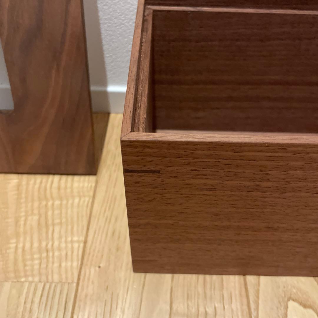 ウォールナット　ティッシュボックス　無垢