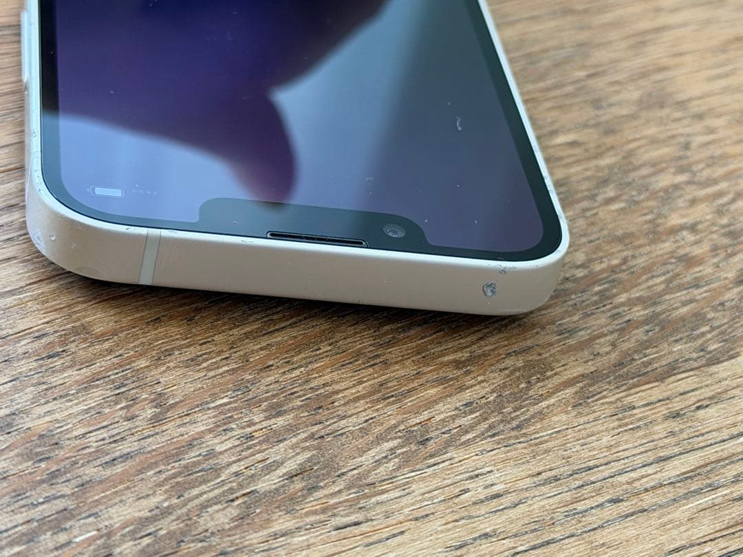 iPhone 13 mini ホワイト　128GB simフリー　充電不具合