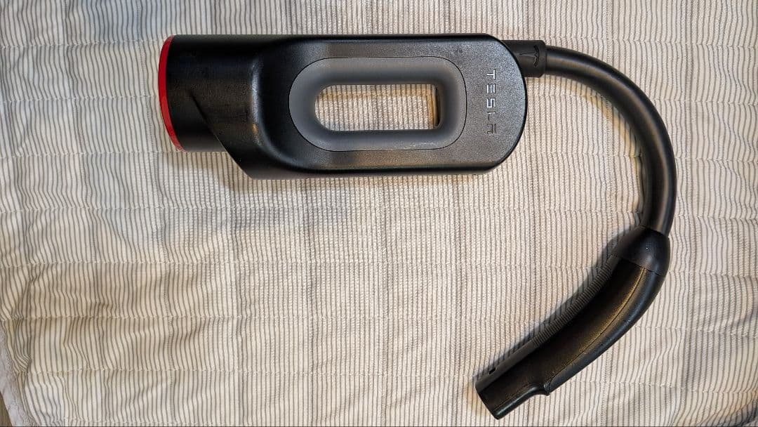 【アップデート済み】テスラ チャデモアダプター