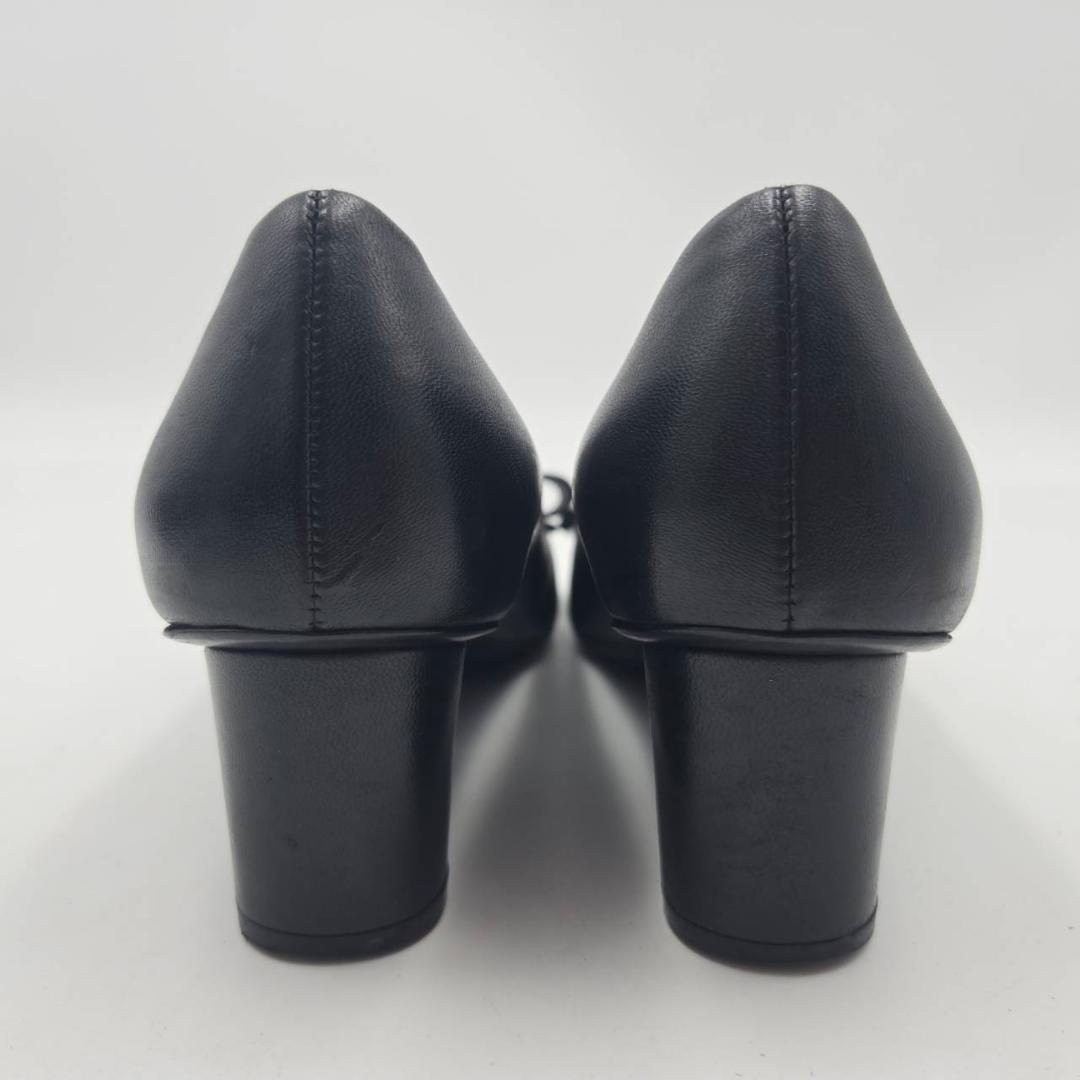 美品 Ferragamo フェラガモ パンプス 6 1/2C ヴァラリボン 黒
