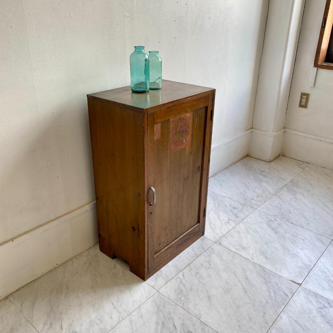 昭和レトロ 木製 収納棚 本棚 キャビネット 古道具 アンティーク 食器棚 書庫