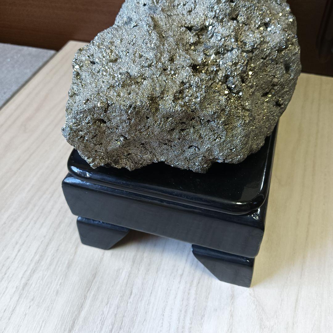 石　台座付き　約7.7kg