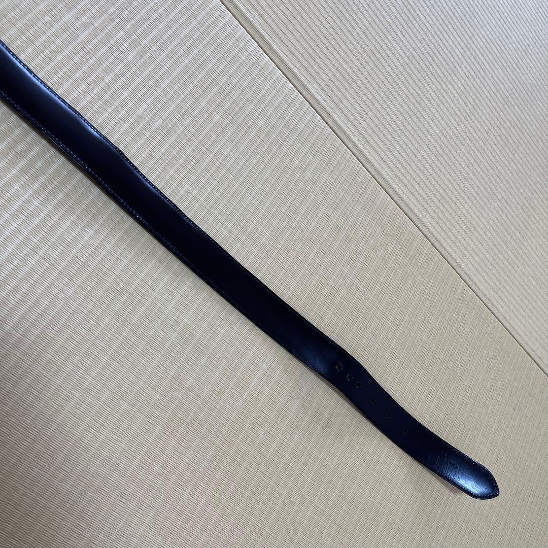 Cartier 黒ベルト 金色バックル