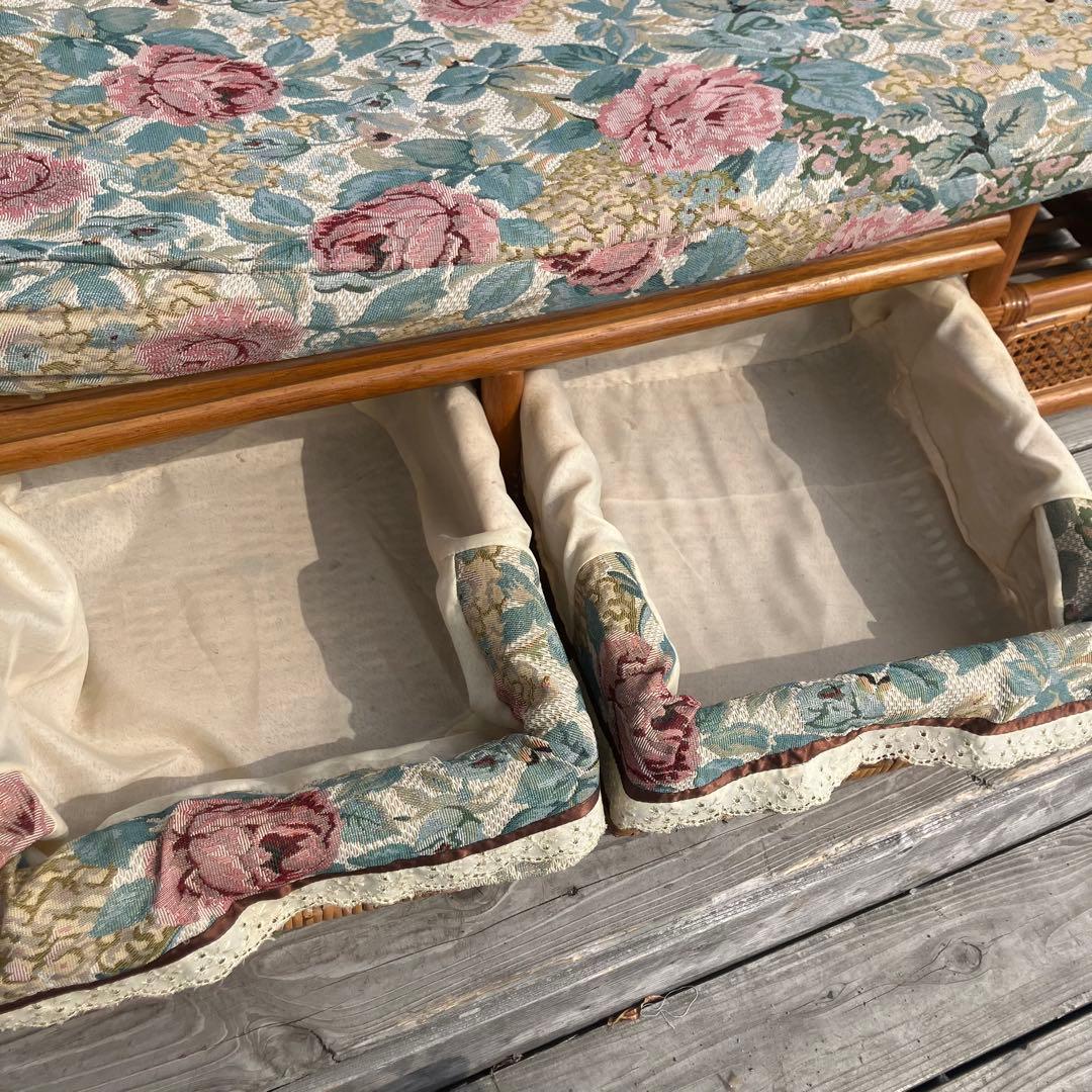 昭和レトロ 花柄ラタンチェア 2人掛けソファー 収納付き 古家具 ビンテージ