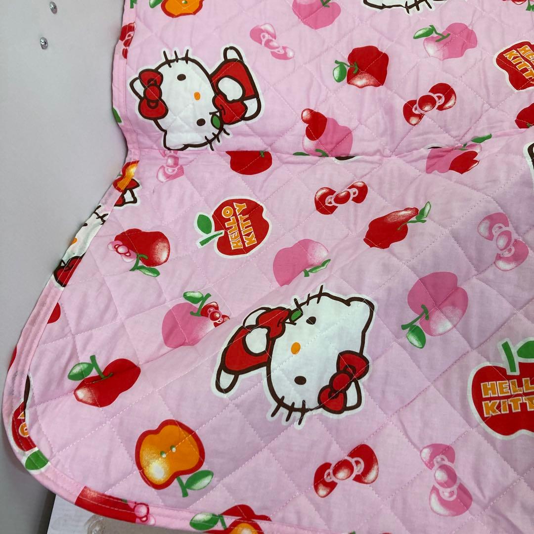 【2006年製】サンリオ　ハローキティ　敷きパッド　シーツ　リンゴ　アップル