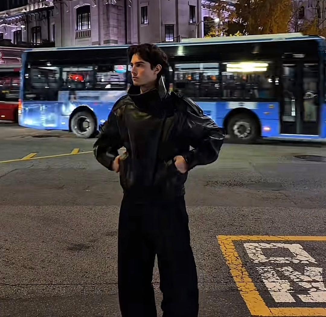 正規品　ザラ　zara フェイクレザージャケット 完売品