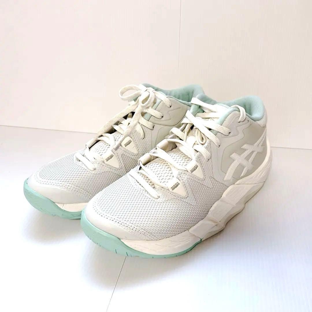 【美品】アシックス　アンプレアルス2 バスケットシューズ　バッシュ　バスケ　靴