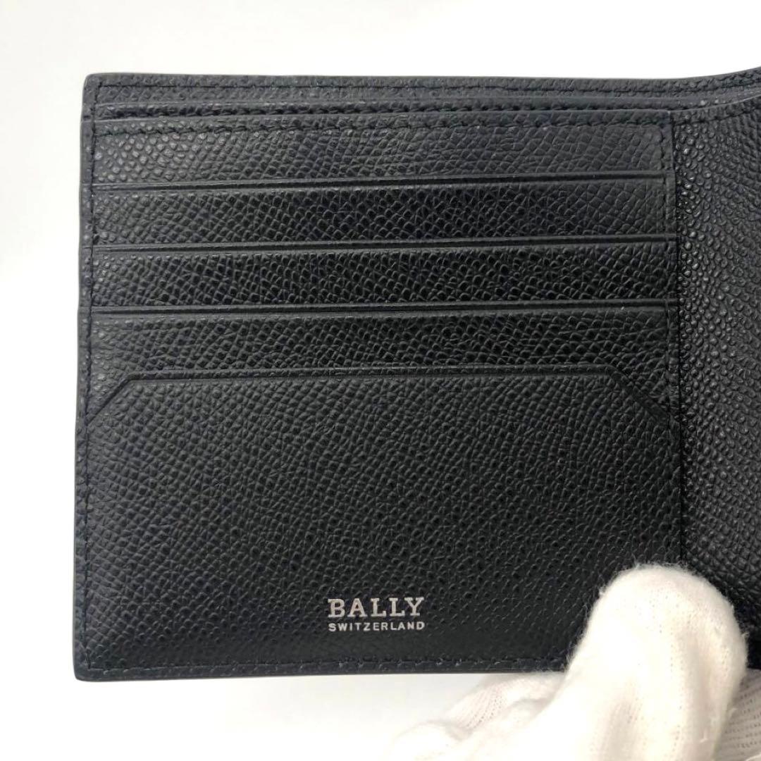 未使用✨バリー レザー 二つ折り財布 ブラック