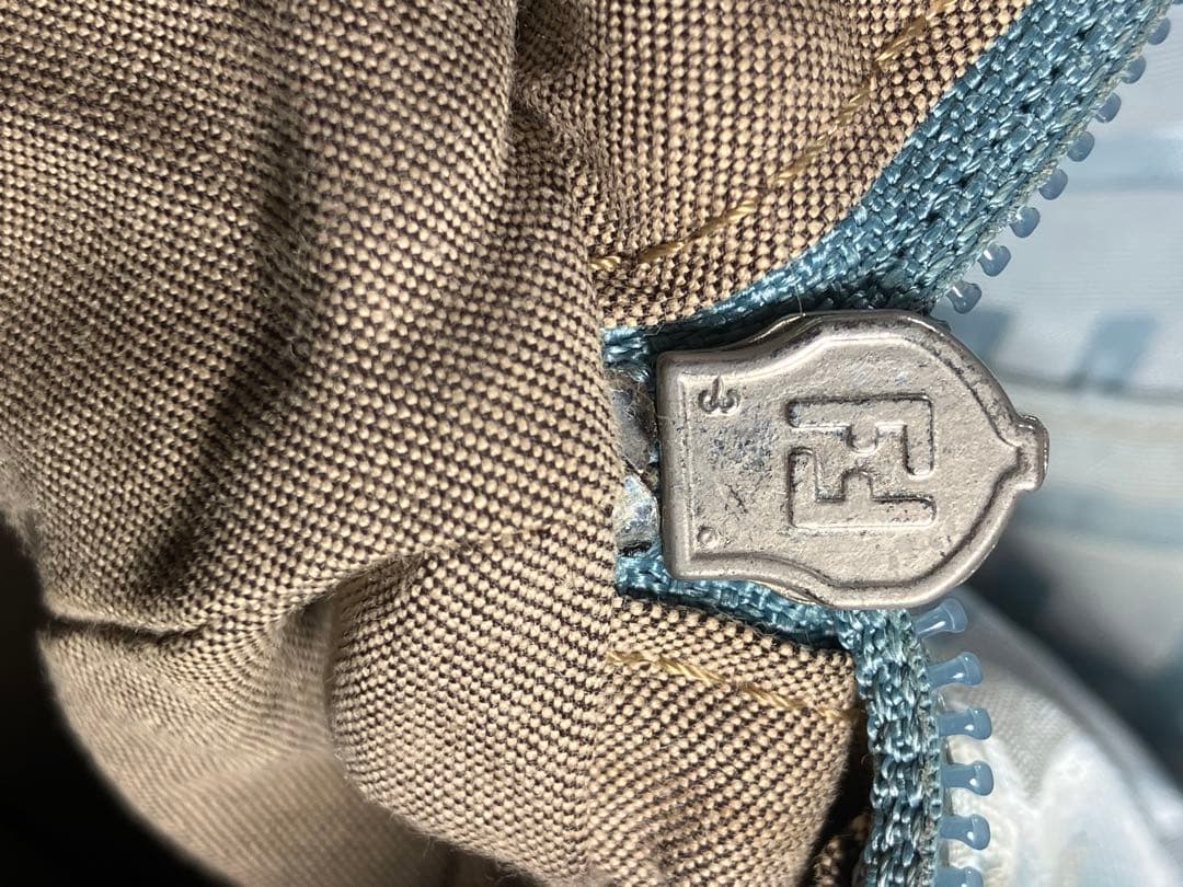 Fendi ロゴ入り トートバッグ ライトブルー