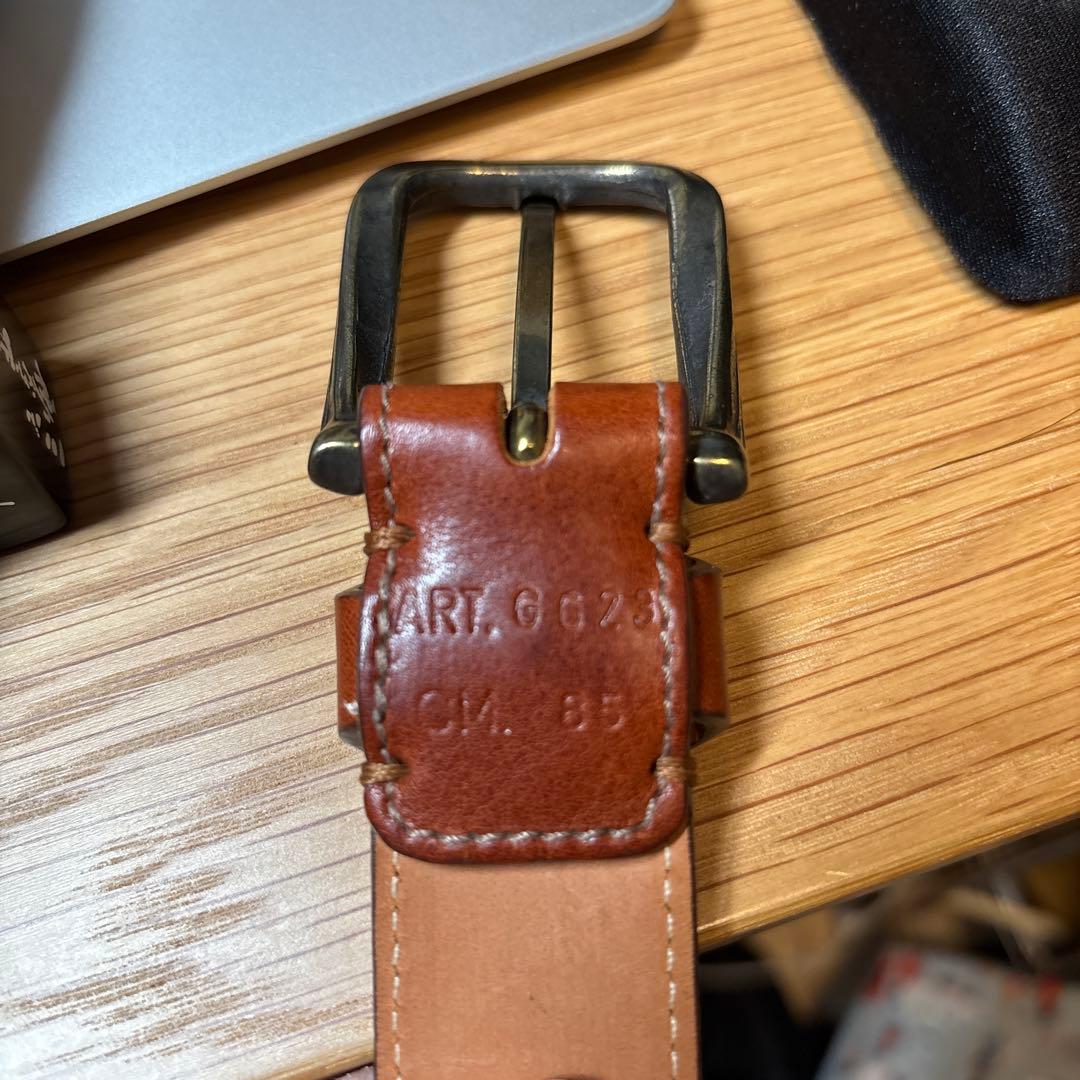 【美品】IL BISONTEレザーベルト（本革　キャメル）