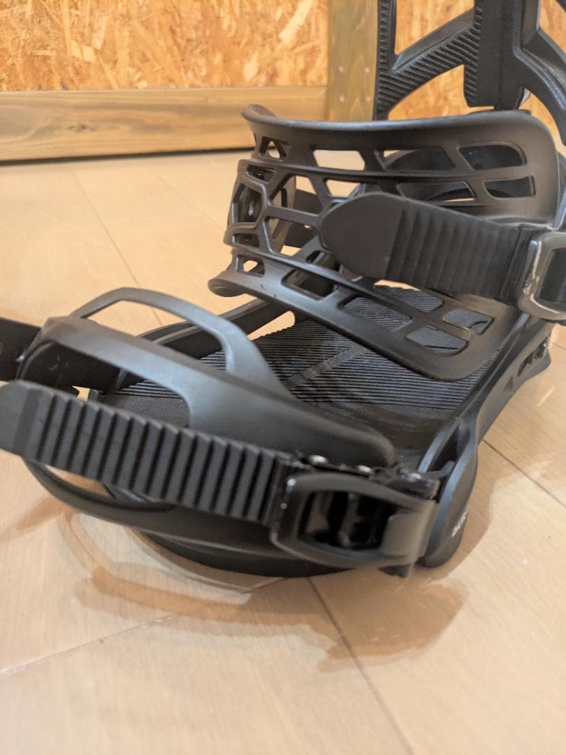 BURTON ミッション ビンディング　Mサイズ　バートン