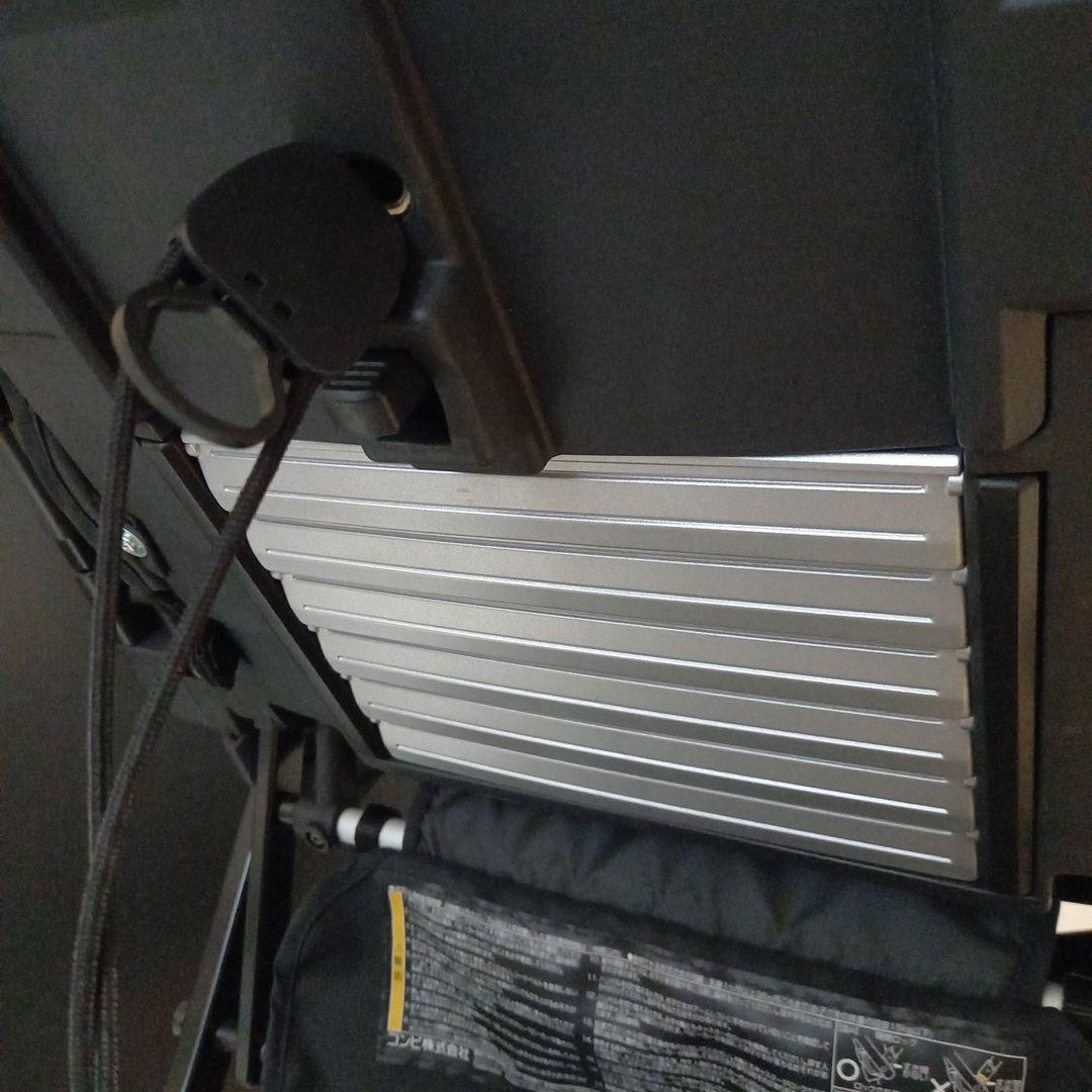 コンビ　ベビーカー　ディアクラッセ 　オート4キャス　(ルーバー開閉式)