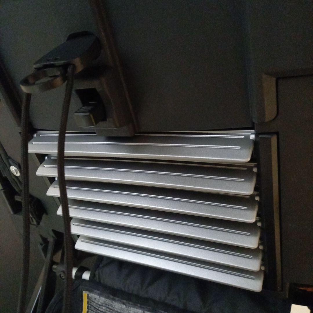 コンビ　ベビーカー　ディアクラッセ 　オート4キャス　(ルーバー開閉式)