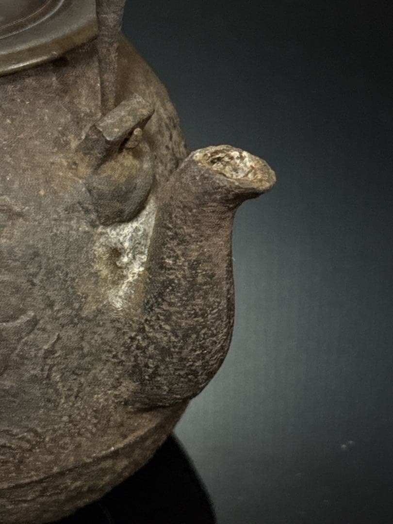 約345cc 龍文堂 造 小振 波千鳥地紋 鉄瓶 茶道具 古作 急須 煎茶道具