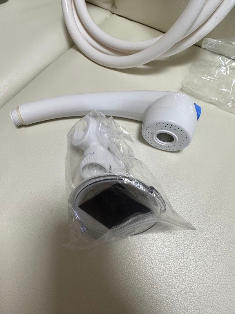 u*b様 【ほぼ新品★付属品つき】バスルーム 浄水器 BathSpring am