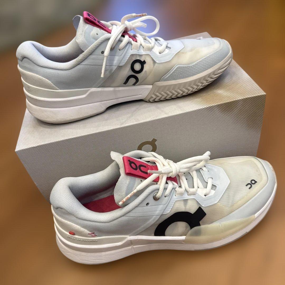 on tennis テニスシューズ THE ROGER Pro 2 28.5