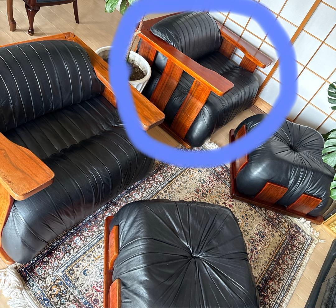 レア　Luciano Frigerio イタリア製　黒レザーアームチェア　1脚