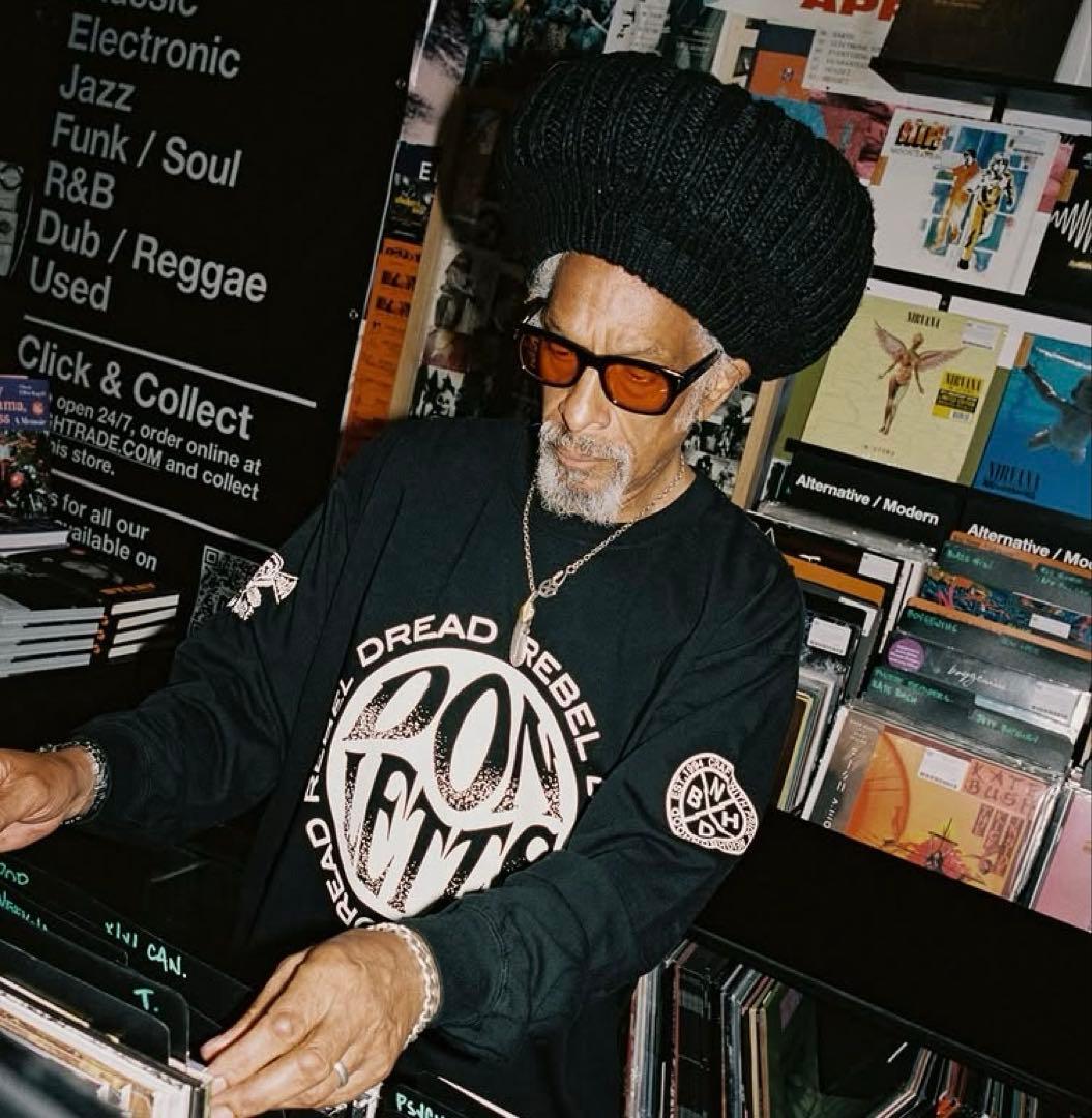 週末限定セール　新品 NEIGHBORHOOD ロンT Mサイズ