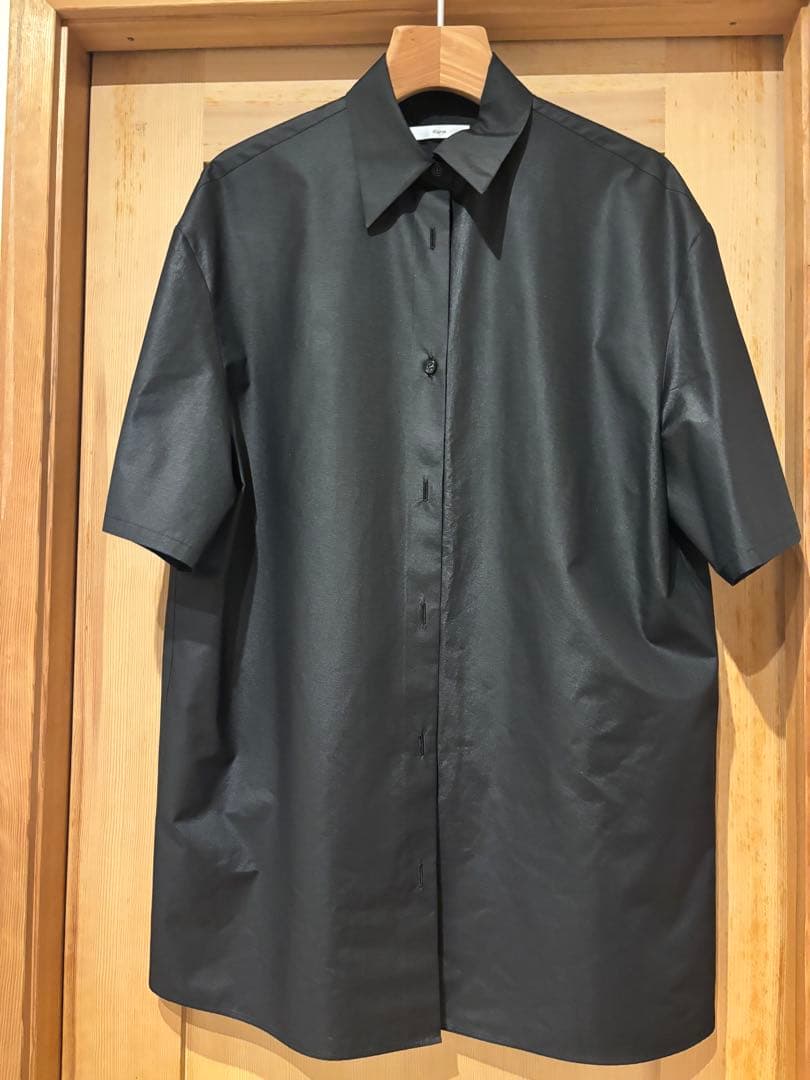 トップス digne glossy shirt