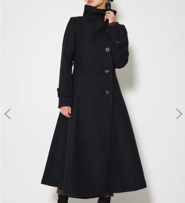 完売rienda黒25オーバーネックシンデレララインコートMリエンダブラック