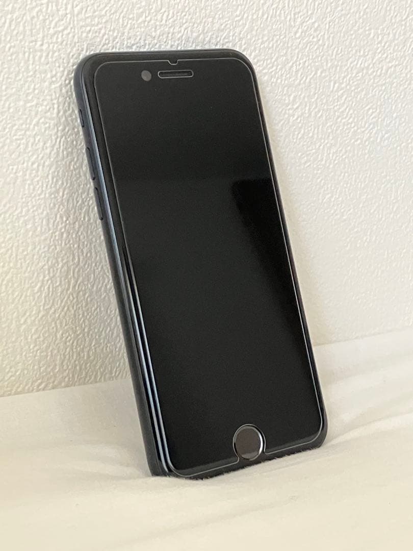 【週末限定値下げ】iPhone SE (第3世代) 64GB