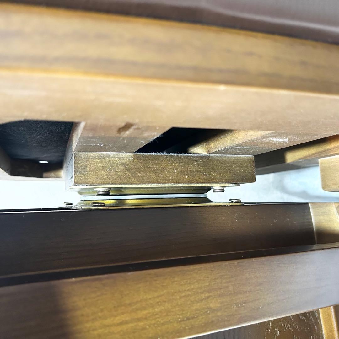 朝日木工 肘掛け付き回転椅子 【亜彩】