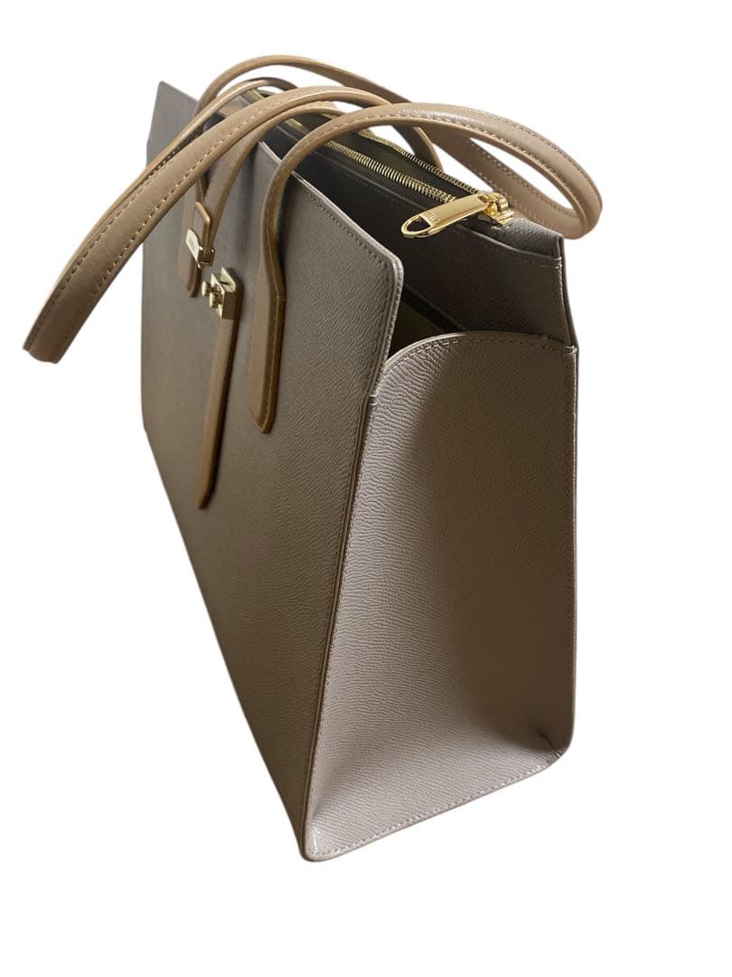 【新品同様】 FURLA フルラ A4 トートバック ビジネスバッグ