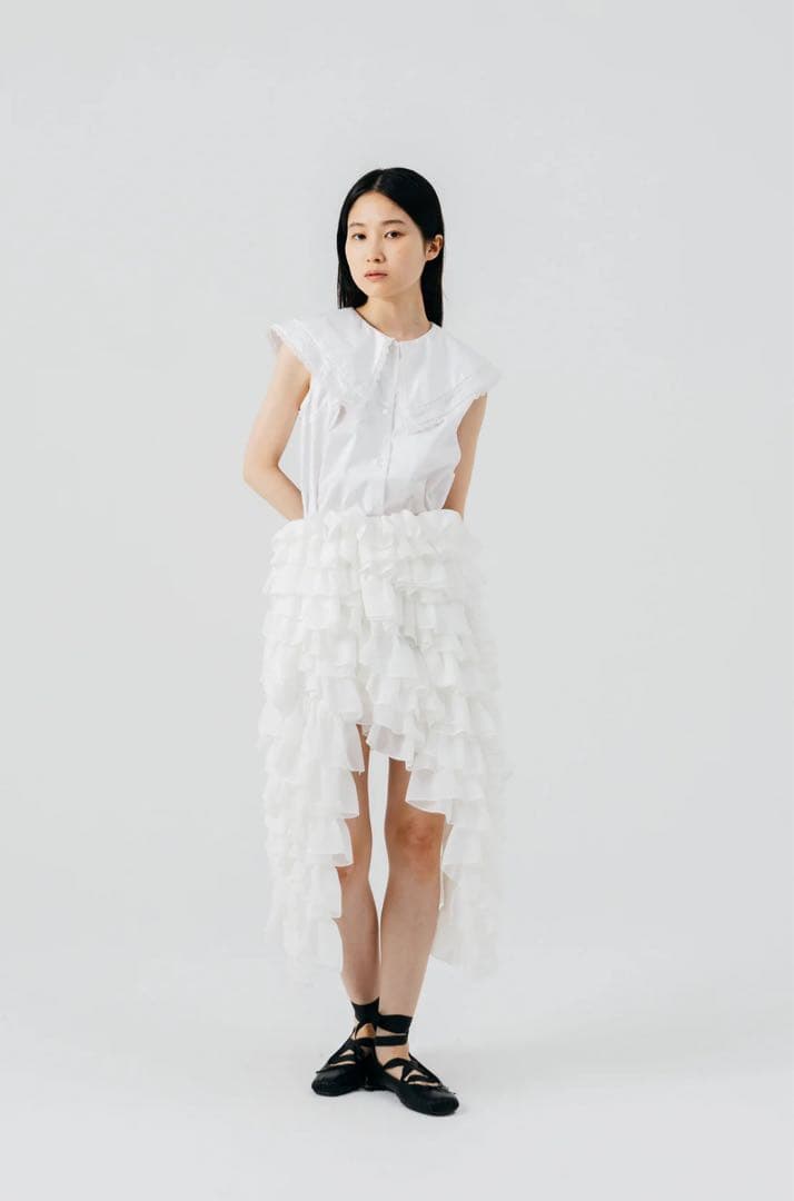 Bibiy. COLENNE SKIRT WHITE スカート　フリル