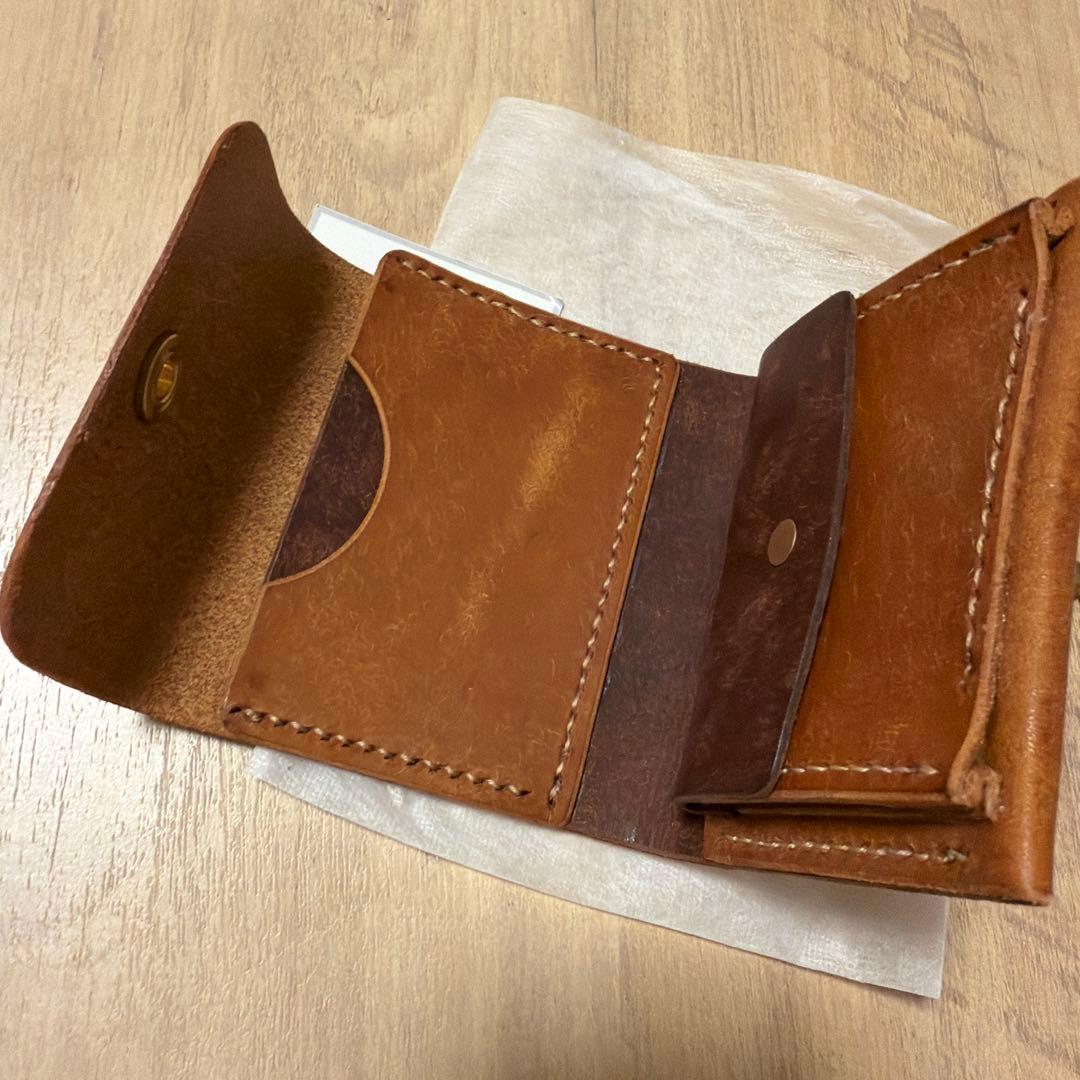 旅するネコ　コンパクト革財布【ヴィアッジオ】