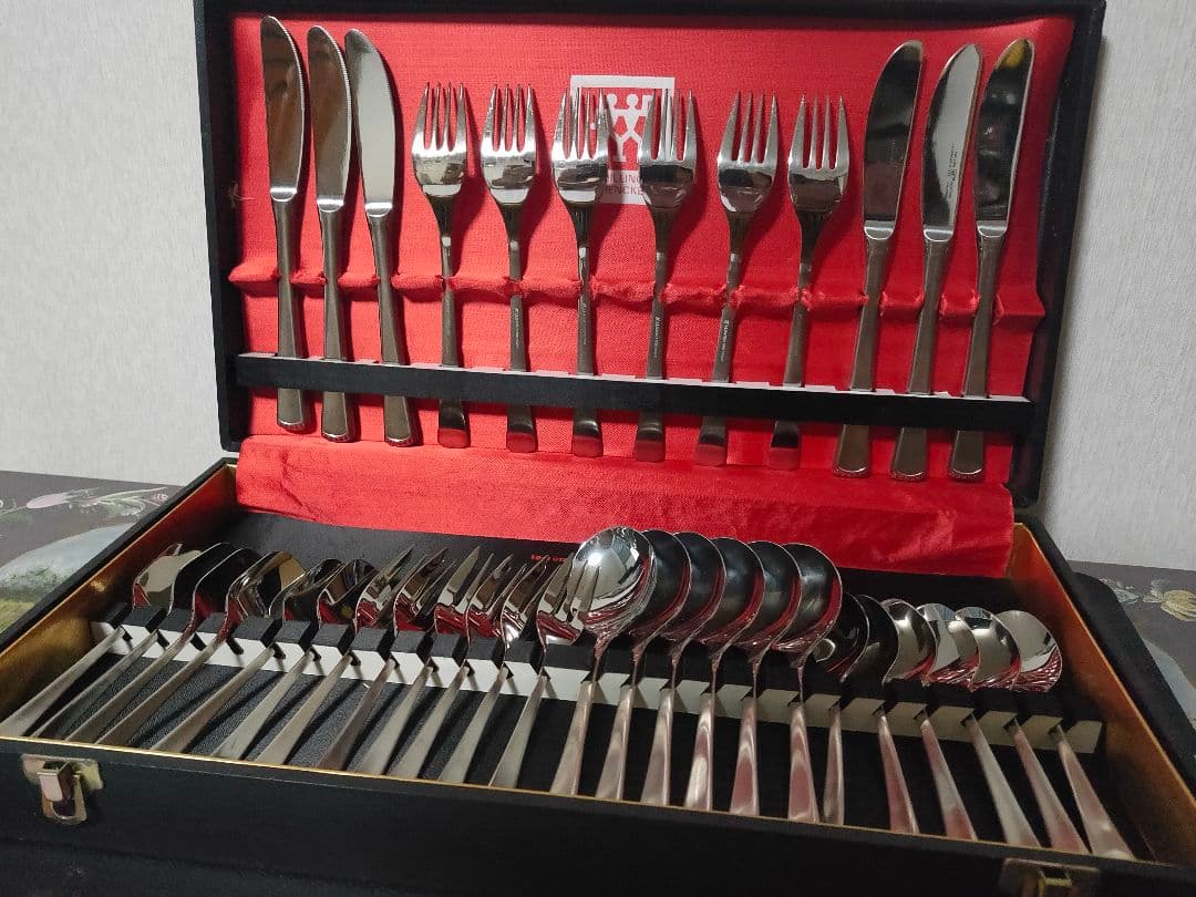 Zwilling J.A. Henckels カトラリーセット36本 廃盤品