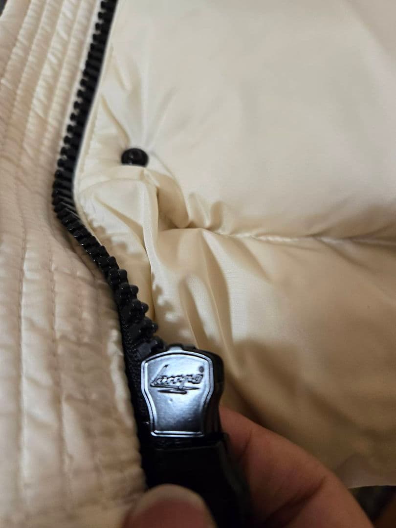 ｖ*️様 オークション‼️42万美品　モンクレール　APHROTITI アフロテ