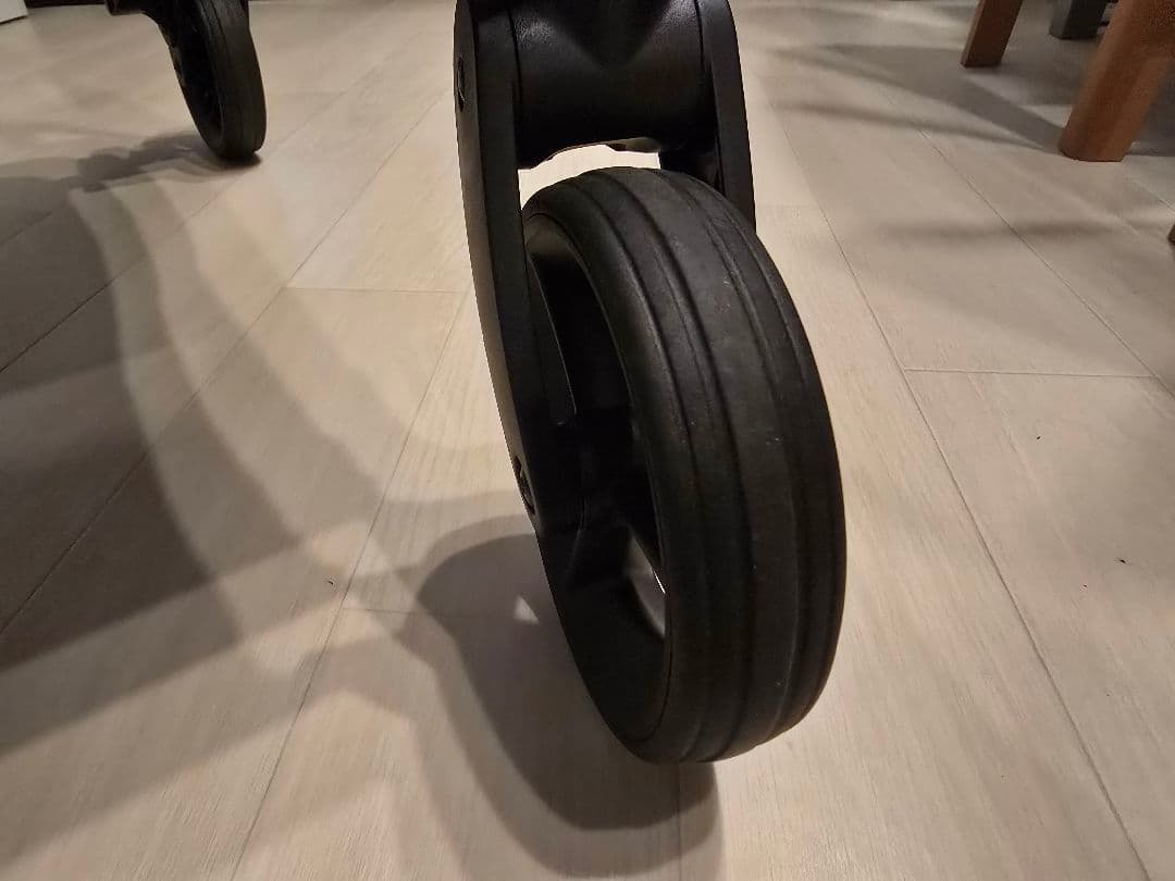 【2025年4月購入】アップリカ ルーチェフリー AB ブラック【美品】