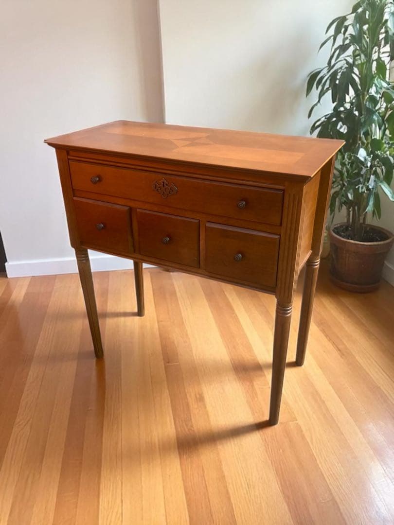 アンティーク風デスク 鍵付き 展示のみ未使用 天板キズあり