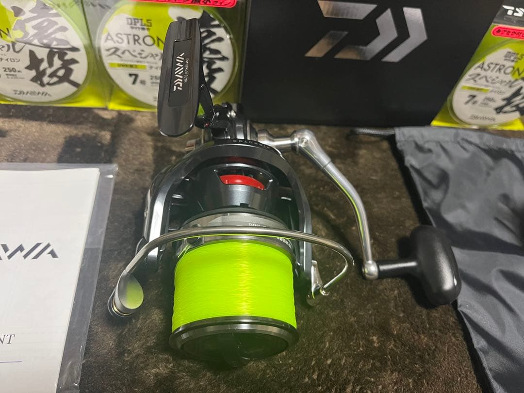 【zxcvbnm】トーナメント ISO 5000遠投 スプール+ライン付属