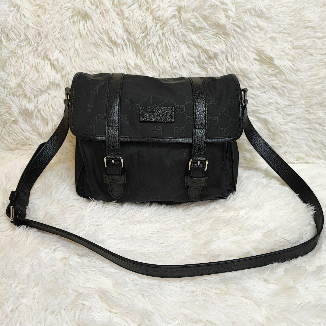 新品 GUCCI ショルダーバッグ メッセンジャーバッグ ブラック 完売商品