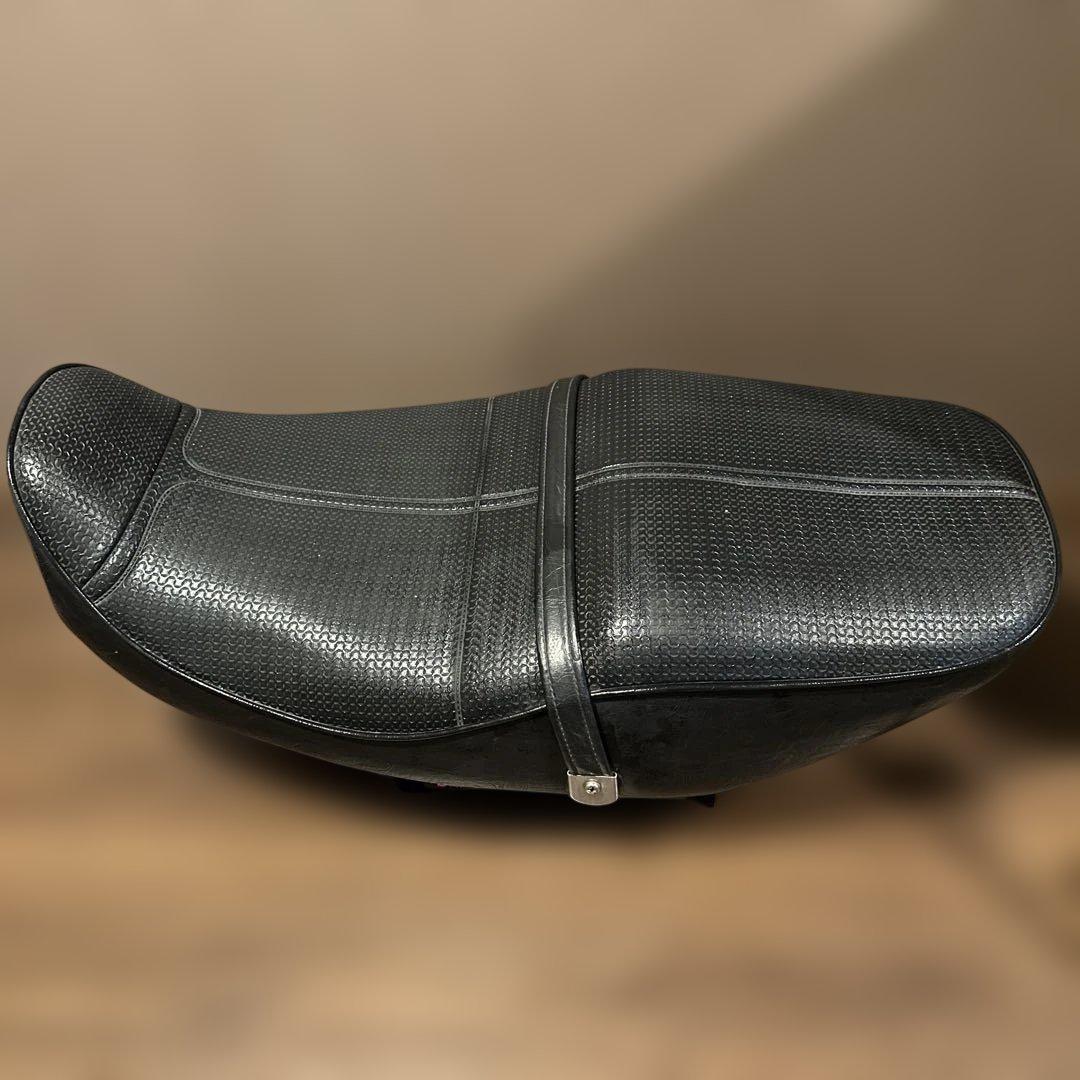 ゼファー400 純正シート