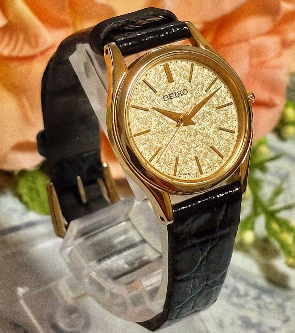 稼働品　SEIKO　セイコー　レディース腕時計　ゴールド文字盤　純正ベルト