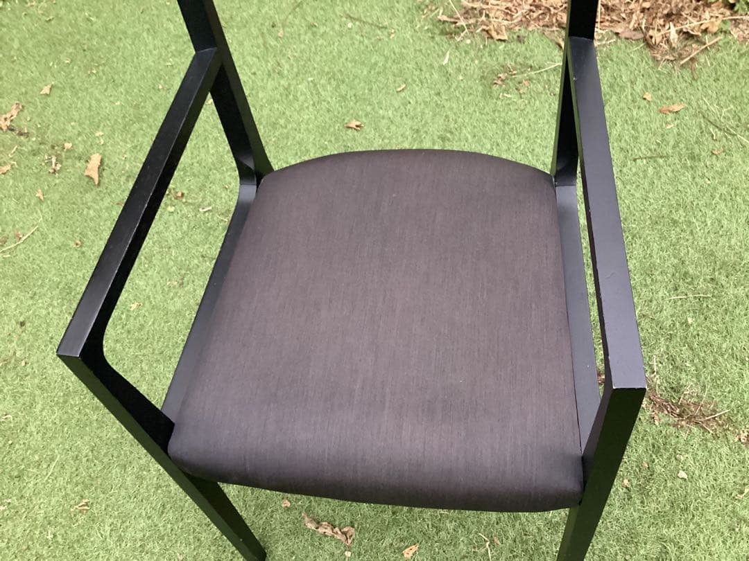 カッシーナ　イクスシー　アームチェア　ダイニングチェア　椅子