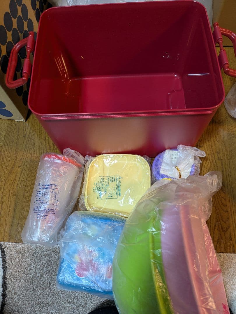 （75）タッパウェアハンドルコンテナ詰め合わせ　オマケあり　未使用品