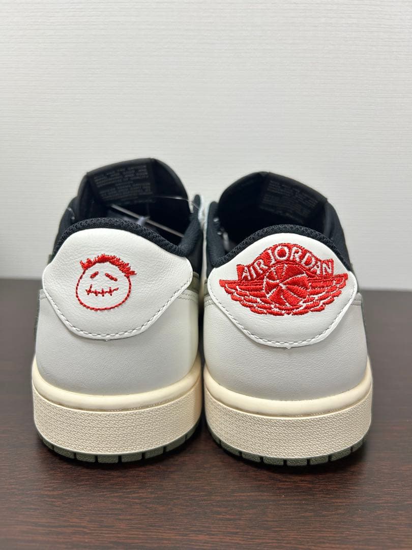 ナイキジョーダン1トラヴィスTravisScott Nike AirJordan