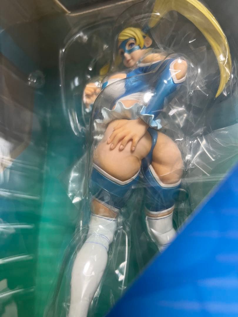 レインボー・ミカ カプコマニアックス フィギュア