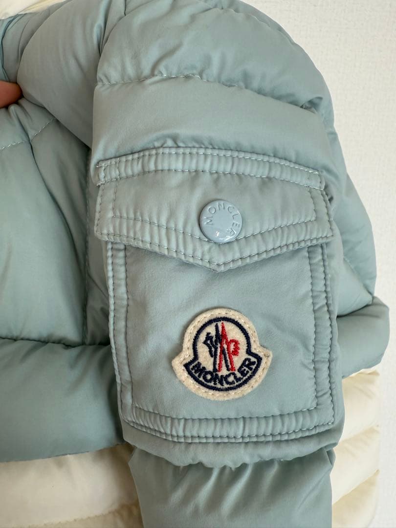 MONCLER 水色と白のダウンコート　サイズ85cm 美品