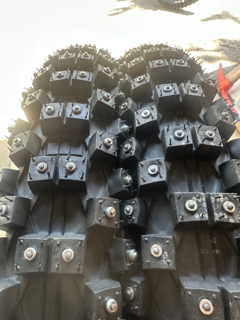 TIMSUN スパイクタイヤ　2.75-17 説明文必読