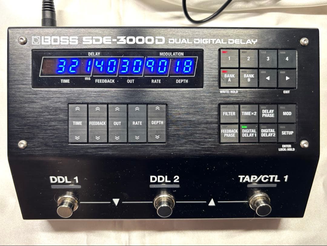 （限定値下げ）BOSS ボス　SDE-3000D デジタルディレイ