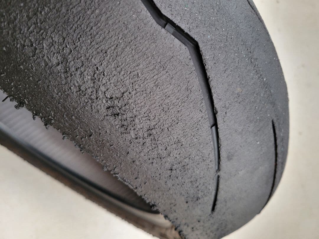 ピレリ スーパーコルサV3 SC1 前後セット(120/70 200/55)