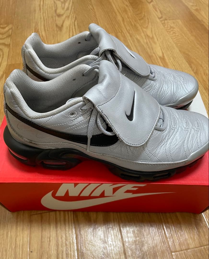 靴 Nike Air Max Plus Tiempo