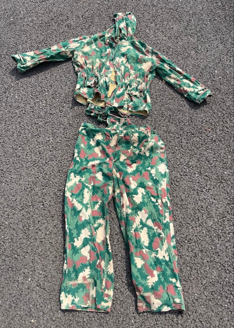 ハンガリー軍　珍しい　ヴィンテージ　迷彩　ツーピース